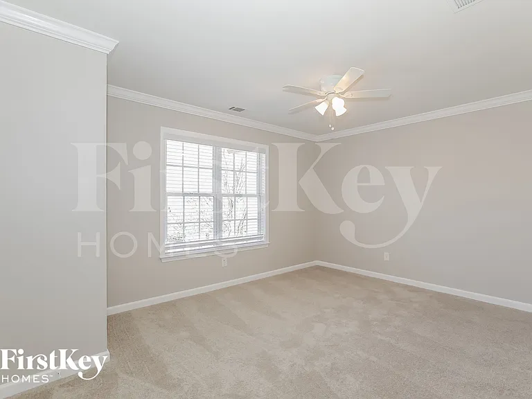 2127 Mitford Ct — Photo 12
