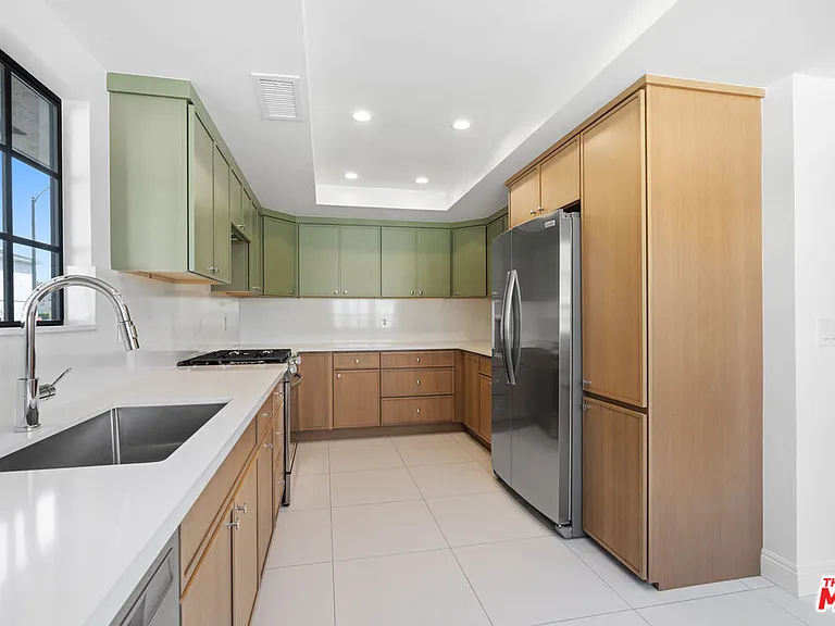 2541 Stoner Ave #1 — Photo 9