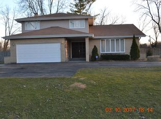 17W317 Forestview Dr, Bensenville, IL 60106