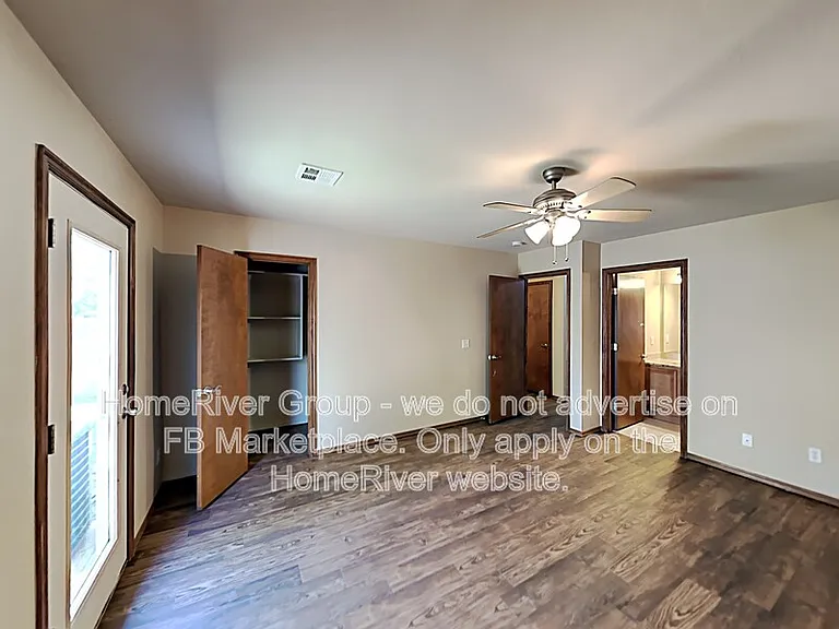 11005 SW 5th St — Photo 10