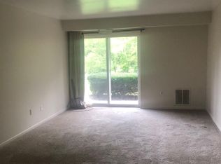 206 Hook St APT 14, Mars, PA 16046