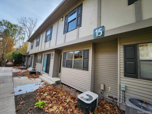 24538 Cashmere Ct, Southfield, MI 48033