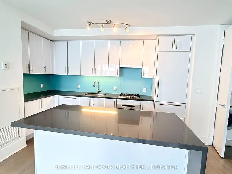 29 Queens Quay E #1026 — Photo 1
