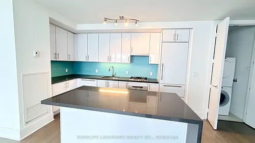 29 Queens Quay E #1026 Photo 1