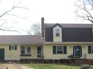 111 Jankin Ln, Sandston, VA 23150