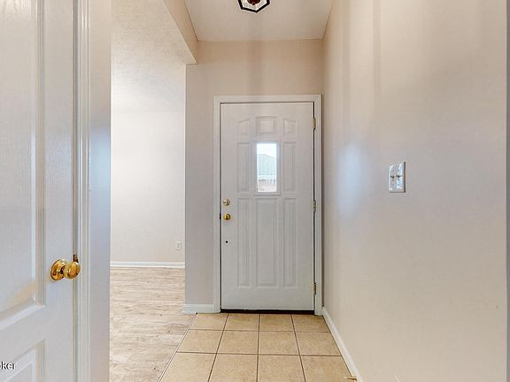 4th image of 7501 Pony Haven Dr #9