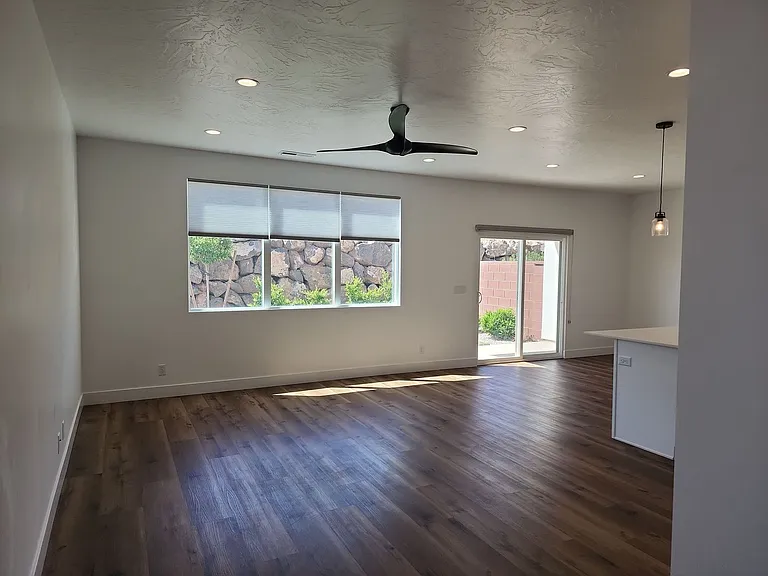 828 E Desert Cactus Dr — Photo 17