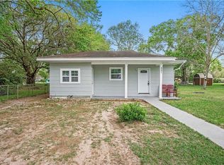 521 W Magnolia Ave, Foley, AL 36535