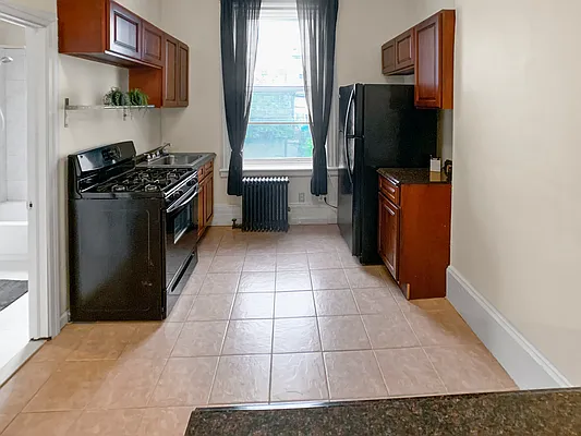 Rented by Douglas Elliman | media 10