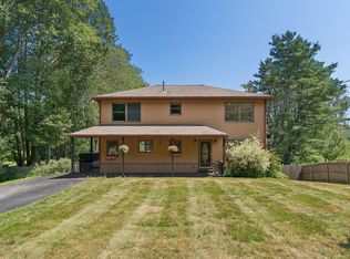 1048 Sawyer Rd, Cape Elizabeth, ME 04107