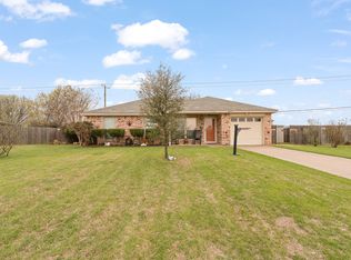 1595 Spring Branch Dr, Cleburne, TX 76033