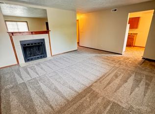 1814 Knox St #14, Lincoln, NE 68521