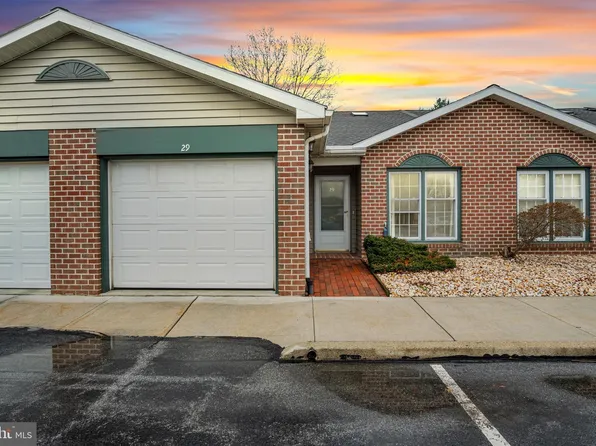 29 Abbey Ct, Carlisle, PA 17015