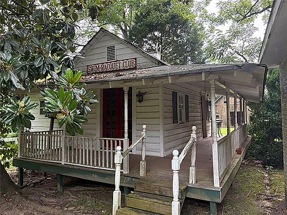 3rd image of 3290 Lower Roswell Rd