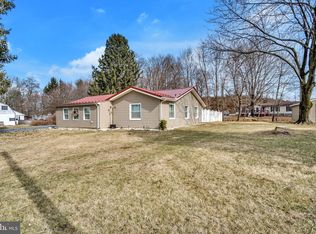 10 White House Rd, Shippensburg, PA 17257