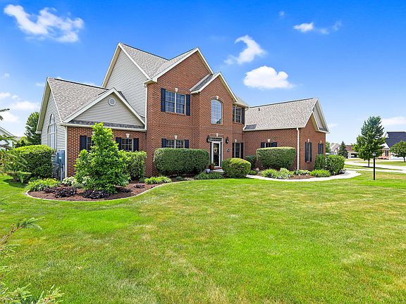 3rd image of 1407 Alydar Dr