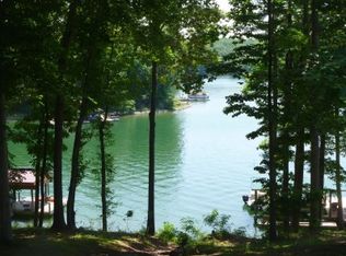 210 Lakewood Dr, Moneta, VA 24121