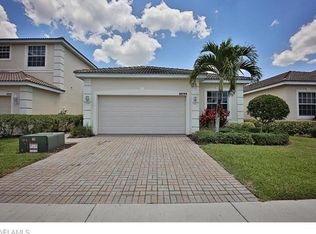 8899 Spring Mountain Way, Fort Myers, FL 33908