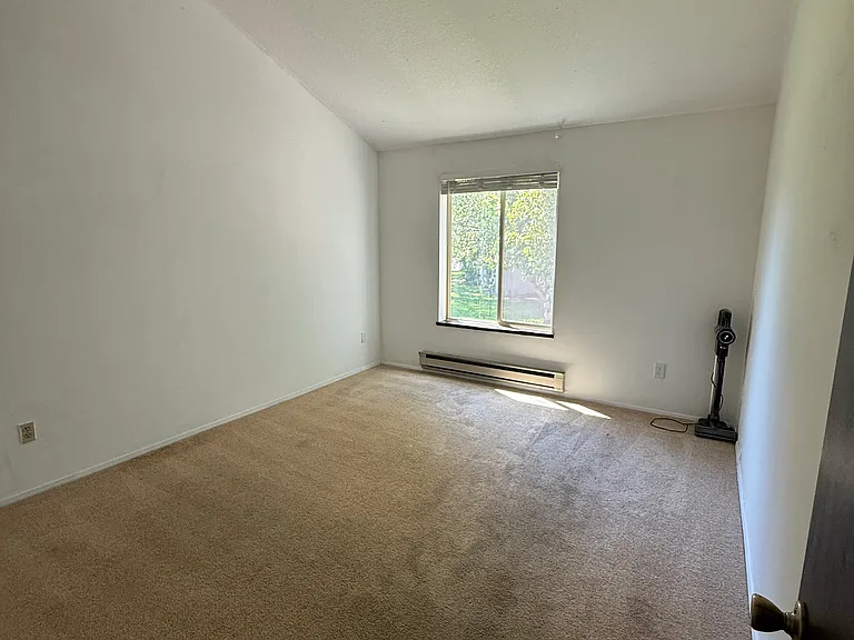 9917 SW Trapper Ter — Photo 13