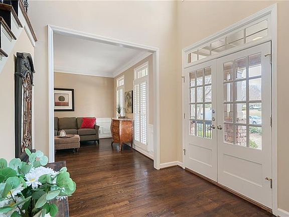 5th image of 2035 Kinsmon Dr