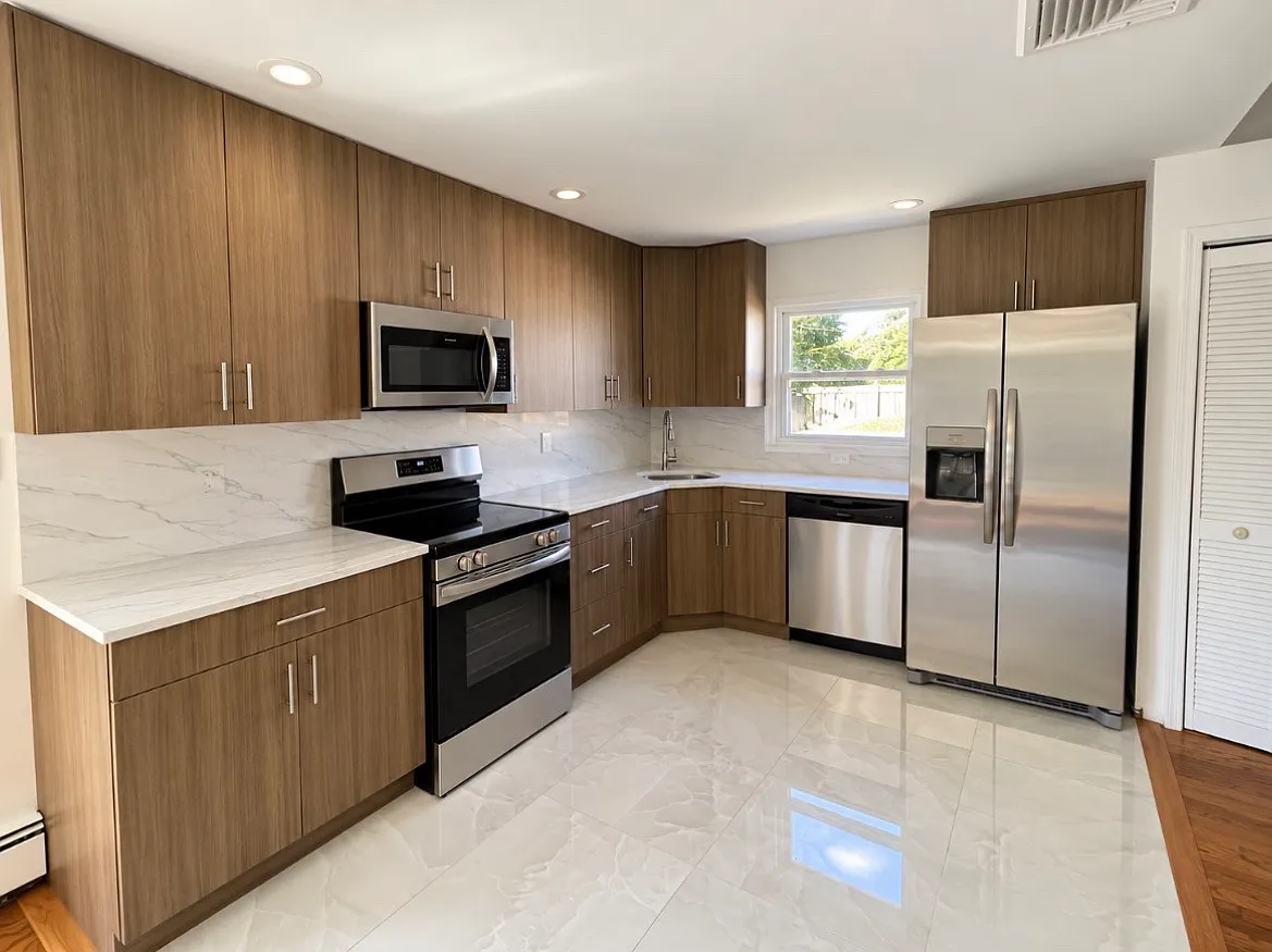 Elderberry Rd, Syosset — Photo 4