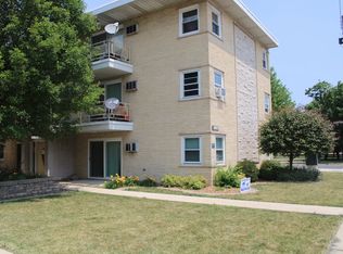 4400 W 55th St APT 4, Chicago, IL 60632