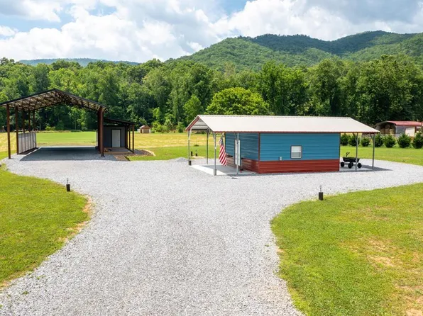 5391 Old Highway 64 E, Hayesville, NC 28904