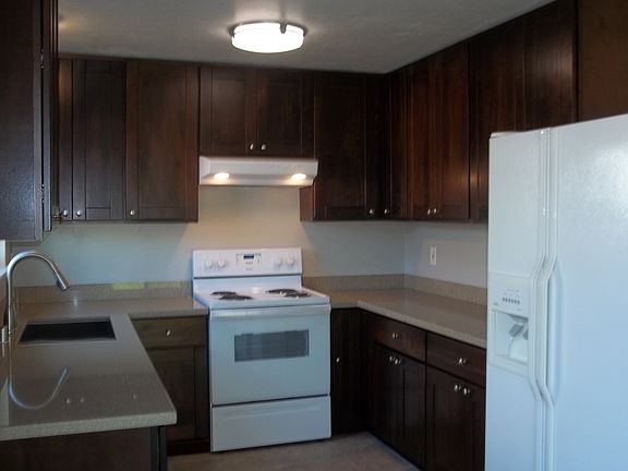 2nd image of 3185 Country Dr