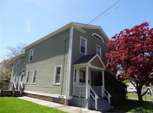 237 Brewster St, Bridgeport, CT 06605