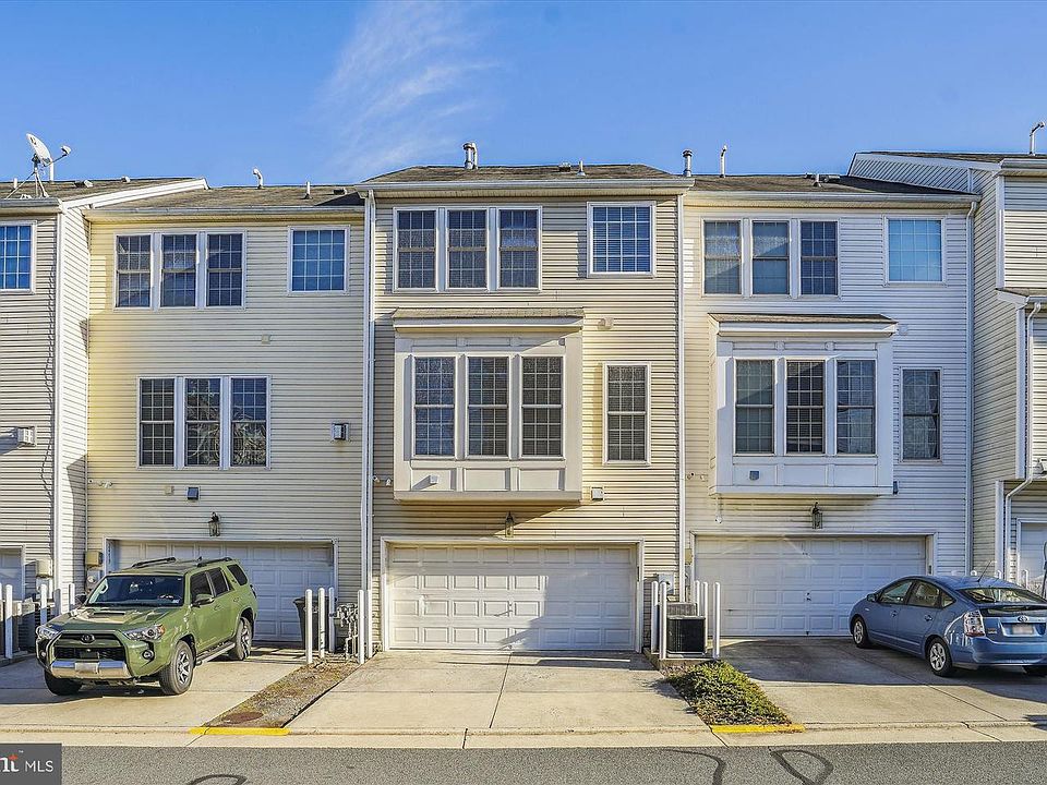 2nd image of 2481 Walnut Rocker Ln