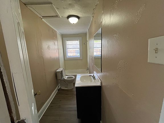4th image of 402 Cypress Ave