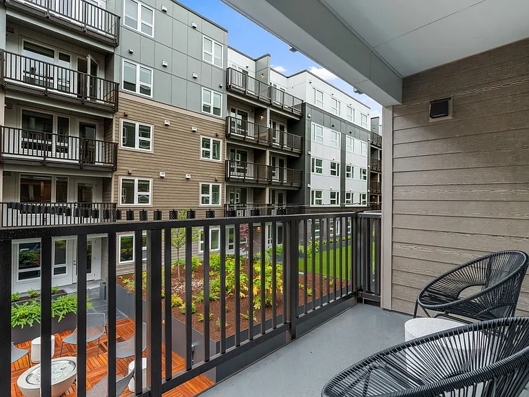 Solera Apartments — Photo 37
