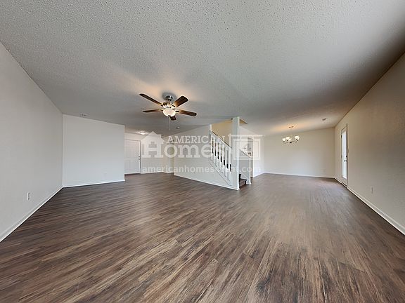 5th image of 1703 Long Lake Dr