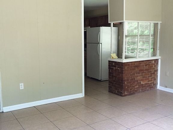 5th image of 4727 Saratoga Ave