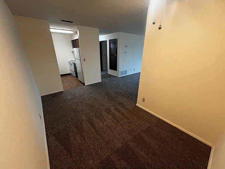 Kimberly Club Apartments — Photo 108
