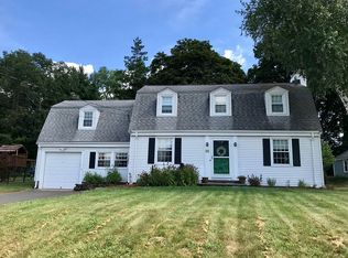 27 Carll Rd, Middletown, CT 06457