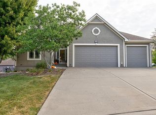 5604 NW 93rd St, Kansas City, MO 64154