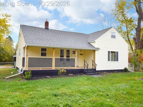 4344 E Carpenter Rd, Flint, MI 48506