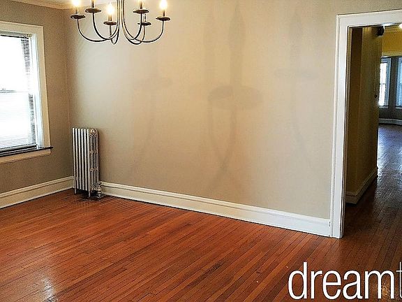 5th image of 2329 W Winnemac Ave APT 1E