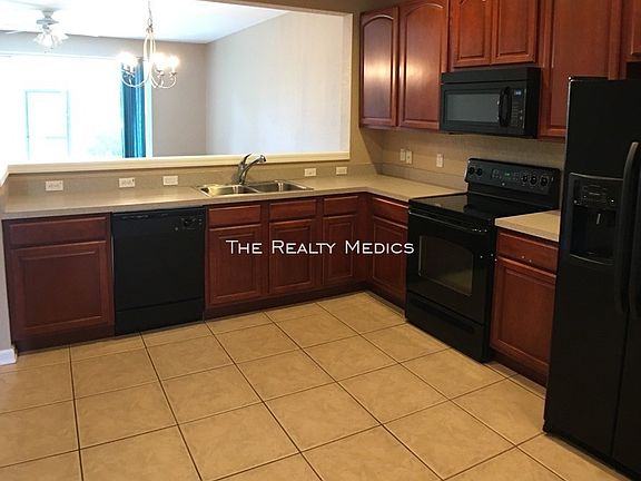 3rd image of 1066 Rock Harbor Ave