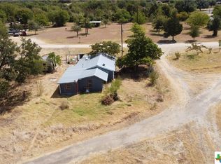 129 County Road 404 Loop, Bartlett, TX 76511