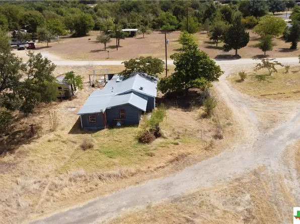129 County Road 404 Loop, Bartlett, TX 76511