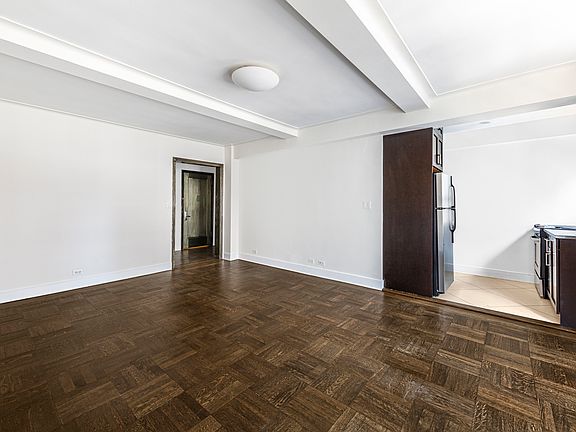 3rd image of 56 7th Ave APT 8J