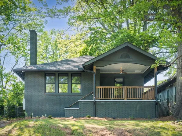 1395 Hartford Ave SW, Atlanta, GA 30310