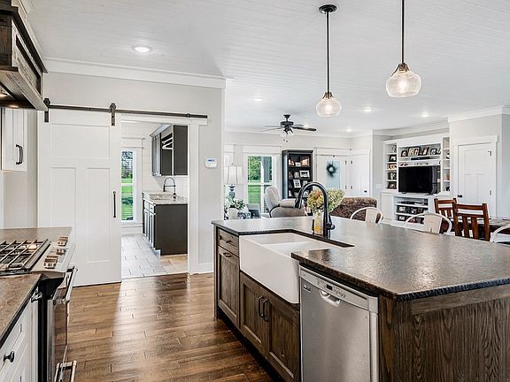 29th image of 3868 Burgess Falls Rd