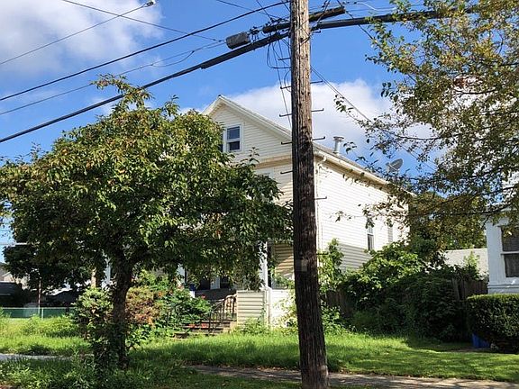 4th image of 341 Leedale St
