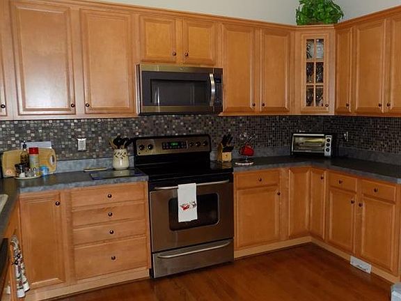 4th image of 11625 Village Garden Dr