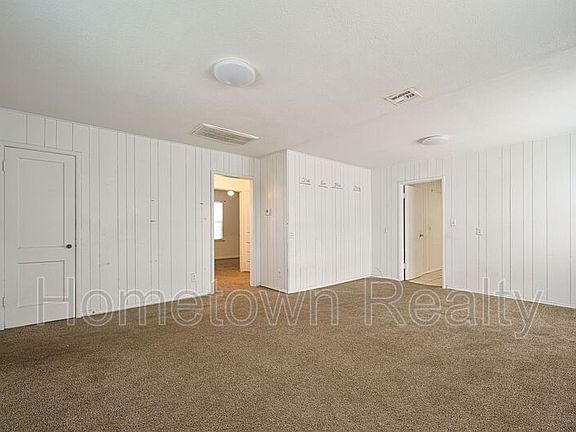 4th image of 2604 NE 21st St