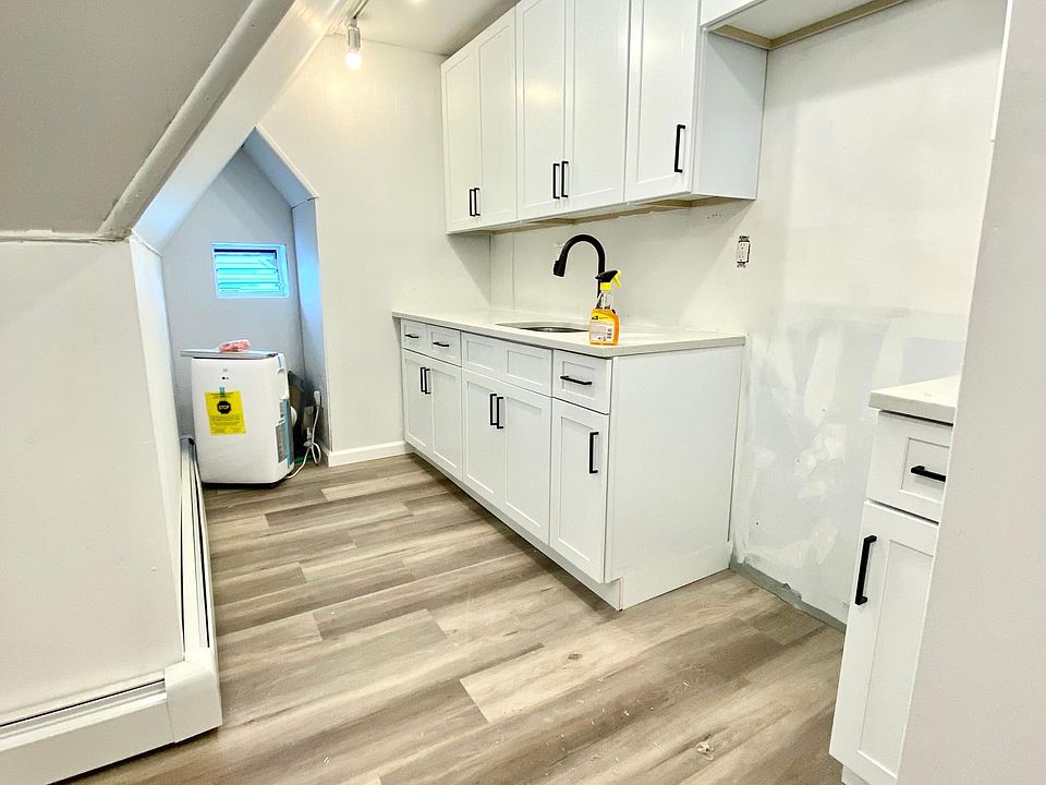 1st image of 249 S 2nd Ave #3