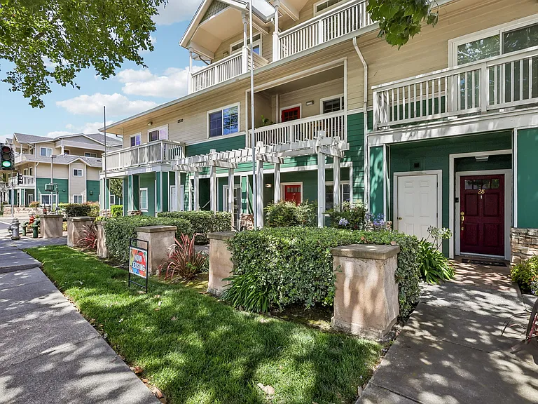 Meritage Villas Townhomes — Photo 1
